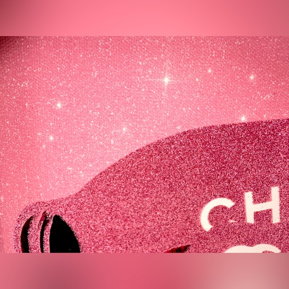 Set (2) Pink Sparkly Chanel Motivation Wall Art 💪🏼💎💕 - Picture 6 of 6